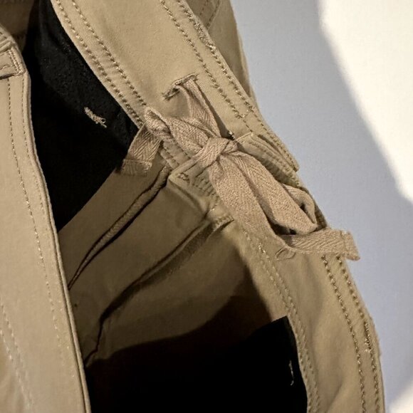 NWT Prana Halle Pant - Short Inseam in Dark Khaki - Size 10 - Picture 6 of 12